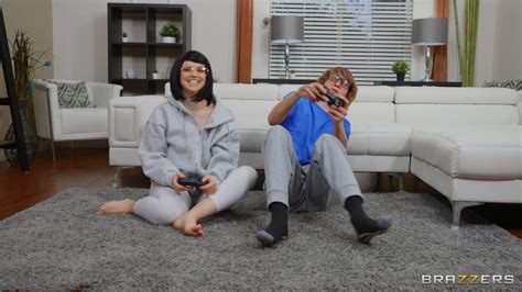 jessie lee and codi vore|The Geek, The Goth & The Tomboy Free Video With Jessie Lee,。